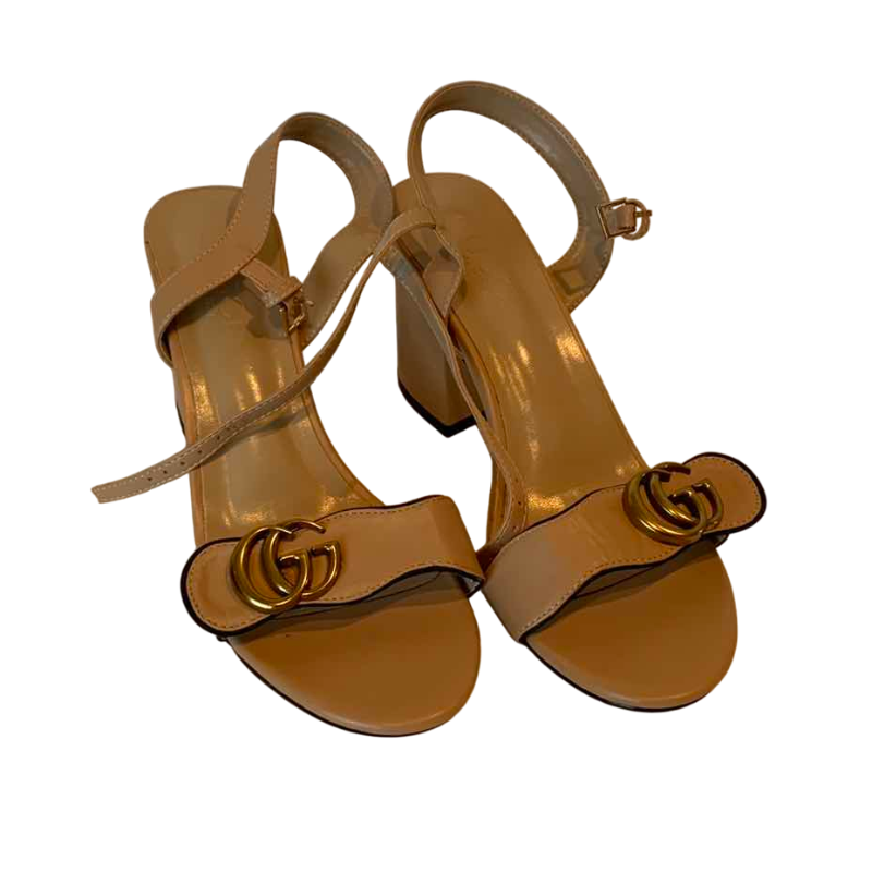 Photo 1 of GUCCI NUDE HEELS MADE IN ITALY SIZE 39