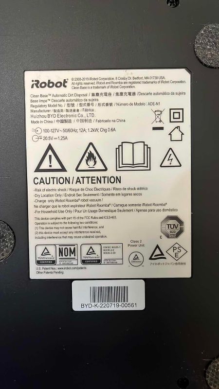 Photo 1 of IROBOT ROOMBA I3 WIFI VACUUM CLEANING AUTOMATIC DIRT DISPOSAL