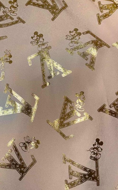 Photo 1 of LOUIS VUITTON FRONT TIE SHAWL (SIZE SM)