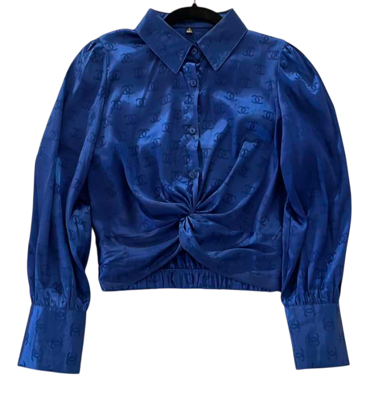 Photo 1 of WOMEN'S CHANNEL COLLARED BLOUSE (SIZE M)