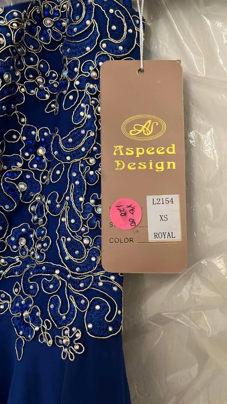 Photo 1 of ASPEED DESIGN PROM DRESS