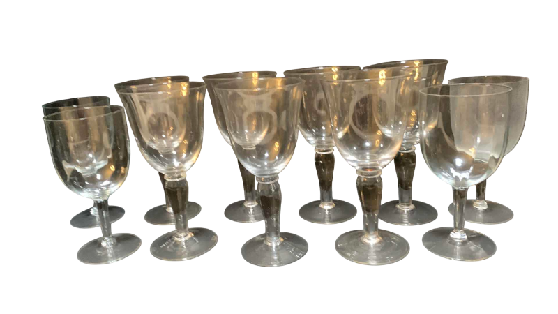 Photo 1 of 11-WINE GLASSES