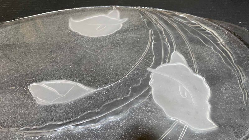Photo 1 of VINTAGE L. E. SMITH HANDMADE ART GLASS CALLA LILY SERVING PLATTER 10” X 16”