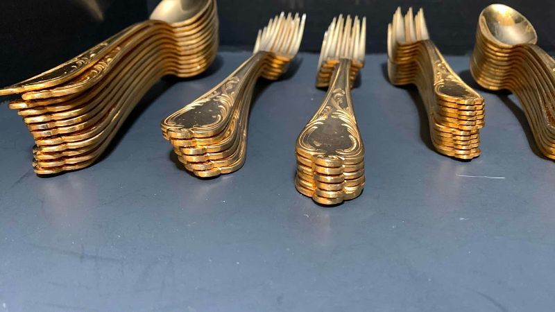 Photo 1 of 60-EDELSTAHL ROSTFREI 18/10 SOLINGEN 23/24 CARAT GOLD-PLATED FLATWARE PIECES MADE IN GERMANY