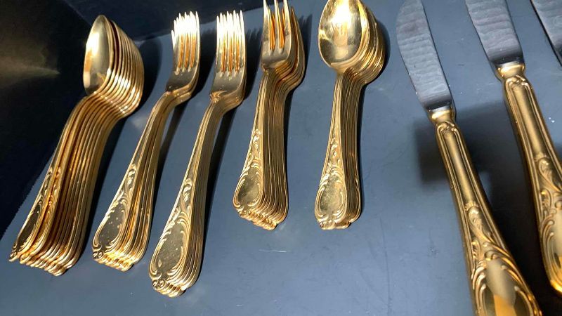 Photo 1 of 60-EDELSTAHL ROSTFREI 18/10 SOLINGEN 23/24 CARAT GOLD-PLATED FLATWARE PIECES MADE IN GERMANY