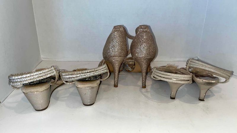 Photo 1 of 3-WOMEN'S STRAP SANDALS SIZE 7