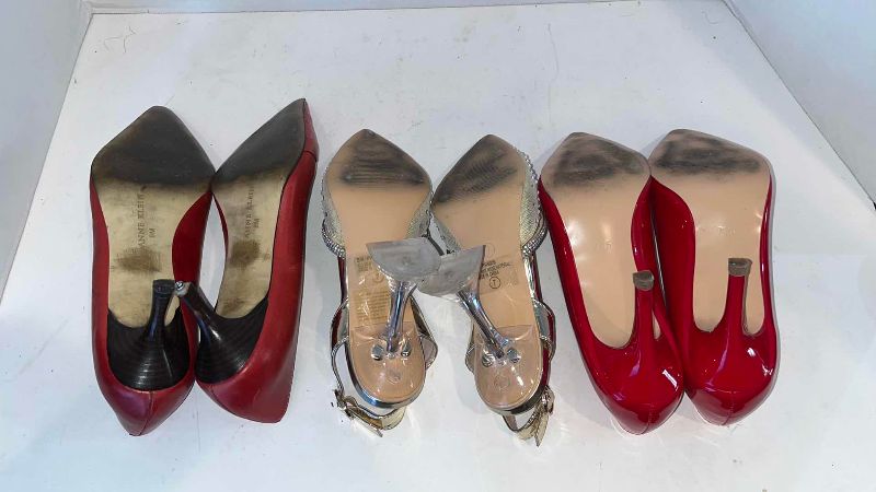 Photo 1 of 3 WOMEN'S HIGH HEEL SHOES SIZE 8