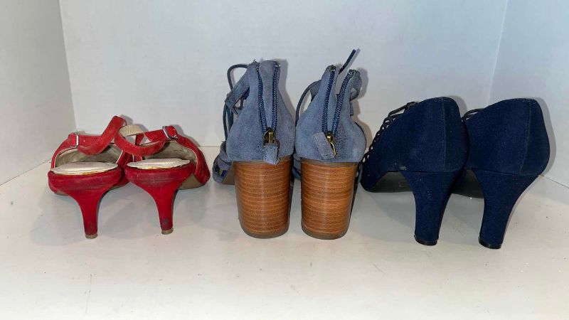 Photo 1 of 3-SUEDE EVENING HEELS SIZE 7.5