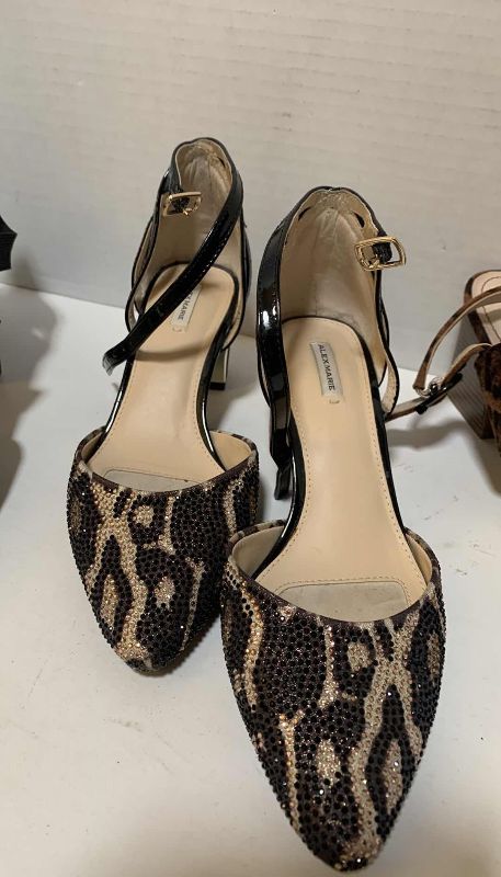 Photo 1 of 4-ANIMAL PRINT HEELS SIZE 7.5