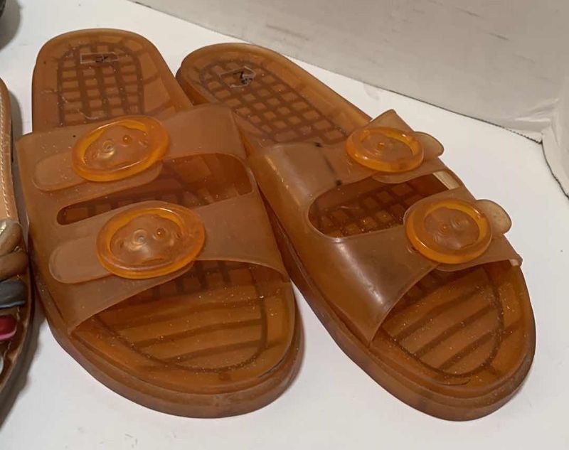 Photo 1 of 4-WOMENS FLATS SIZE 7-8 INCLUDING CLARKS