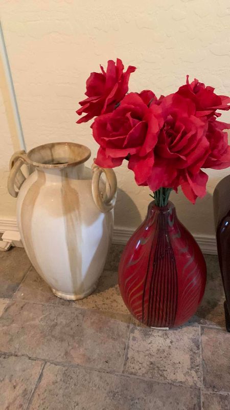 Photo 1 of 4-VASES