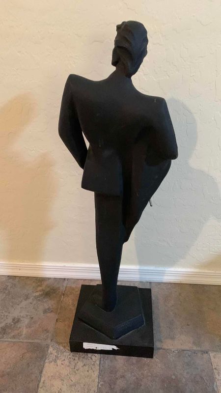 Photo 1 of “HIGH FASHION 5TH AVENUE” STATUE 32”