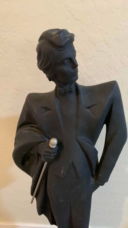Photo 1 of “HIGH FASHION 5TH AVENUE” STATUE 32”