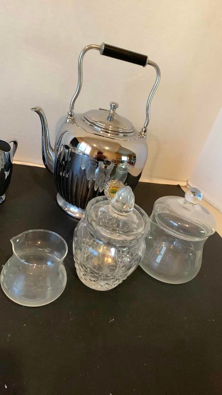 Photo 1 of TEA SERVICE WARE