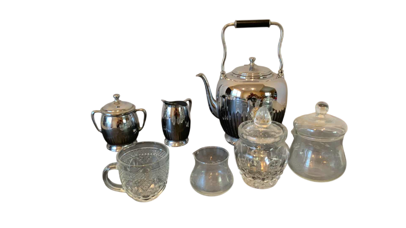 Photo 1 of TEA SERVICE WARE