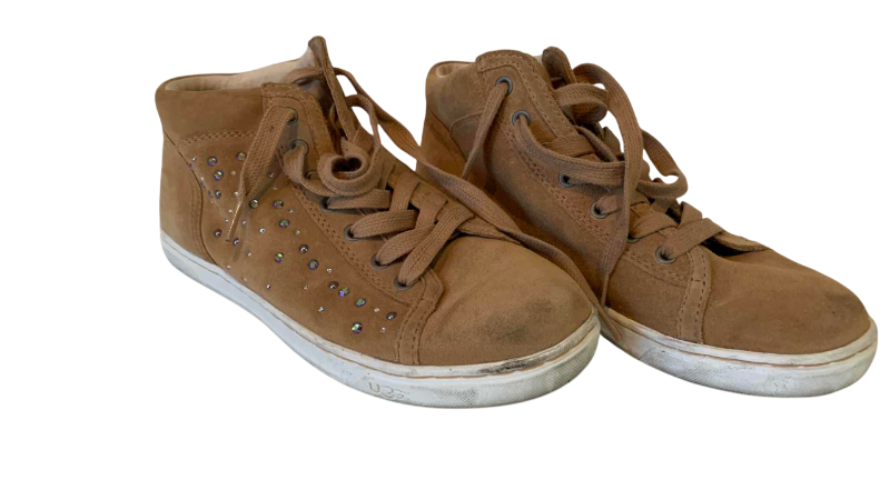 Photo 1 of UGG SUEDE TRAINERS SHOES SIZE 8
