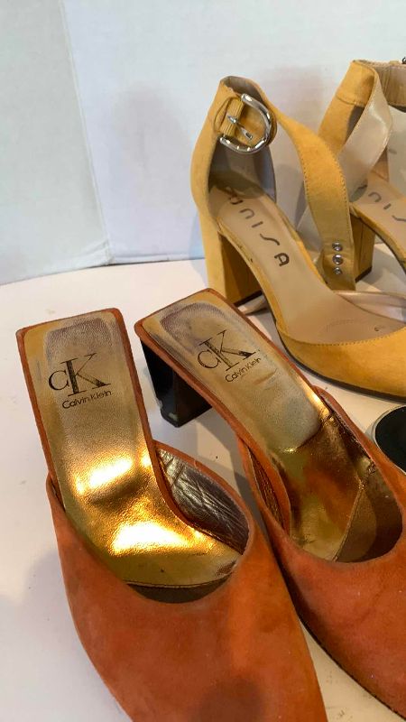 Photo 1 of 4-WOMENS SHOES SIZE 7.5-8