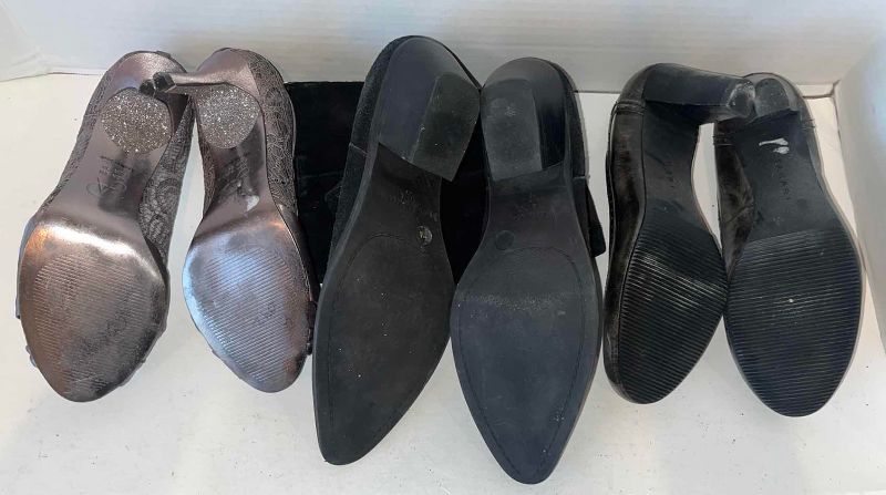 Photo 1 of 3-EVENING SHOES SIZE 7 1/2