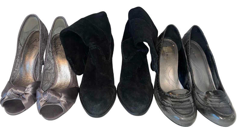 Photo 1 of 3-EVENING SHOES SIZE 7 1/2
