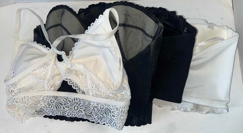 Photo 1 of CORSETS SIZE MEDIUM