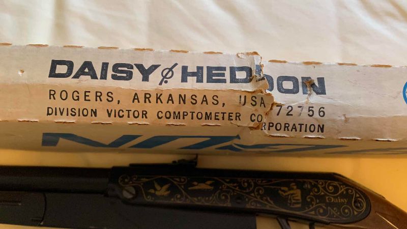 Photo 1 of VINTAGE 1950’S DAISY MODEL 25 WITH BOX