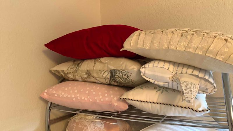 Photo 1 of PILLOWS AND LINENS CART NOT INCLUDED