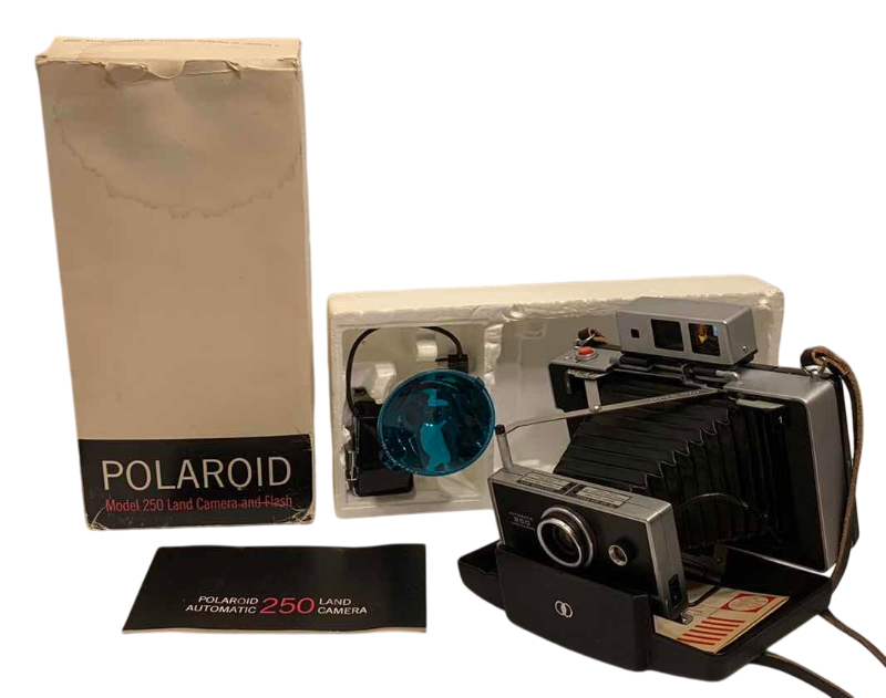 Photo 1 of VINTAGE POLAROID MIDEL 250 LAND CAMERA AND FLASH