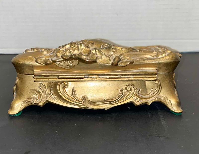 Photo 1 of ANTIQUE ART NOUVEAU GILDED GOLDEN BROAS JEWELRY BOX