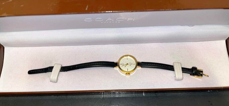 Photo 1 of COACH WATCH 6.875.990
