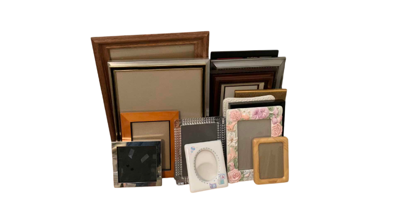 Photo 1 of VARIOUS TYPES OF PHOTO FRAMES