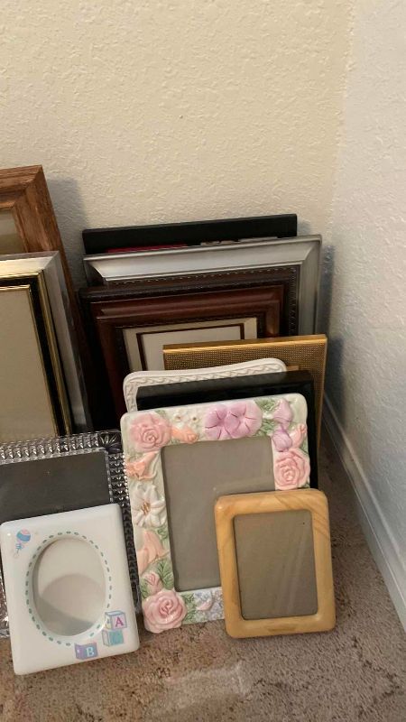Photo 1 of VARIOUS TYPES OF PHOTO FRAMES