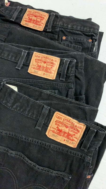 Photo 1 of 3-PAIRS OF MENS LEVI JEANS SIZE 42 X 30