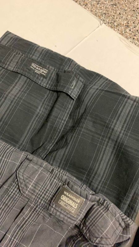 Photo 1 of 4-PAIRS OF WRANGLER ORIGINALS SHORTS SIZE 40
