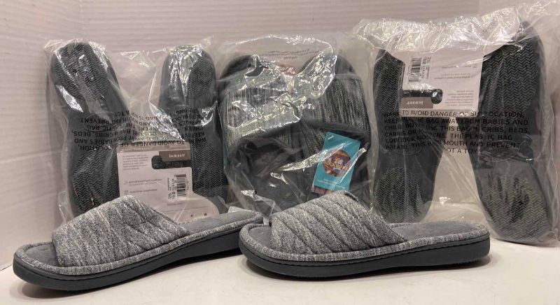 Photo 1 of 4-PAIRS OF ASSORTED SANDALS 9.5-10