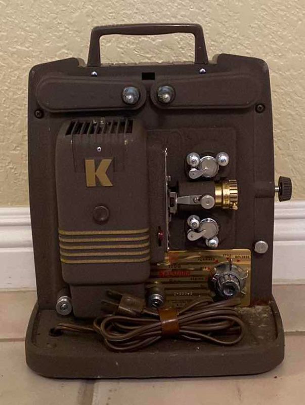 Photo 1 of VINTAGE KEYSTONE 8MM FILM PROJECTOR MODEL K-100