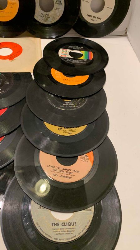 Photo 1 of VINTAGE 45 RECORDS