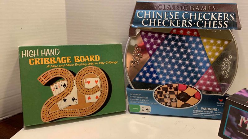 Photo 1 of 3-FAMILY GAMES