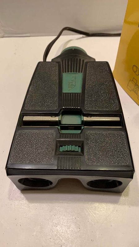 Photo 1 of VINTAGE STEREO REALIST VIEWER AND BUSHNELL BINOCULARS 7 X 35 MM