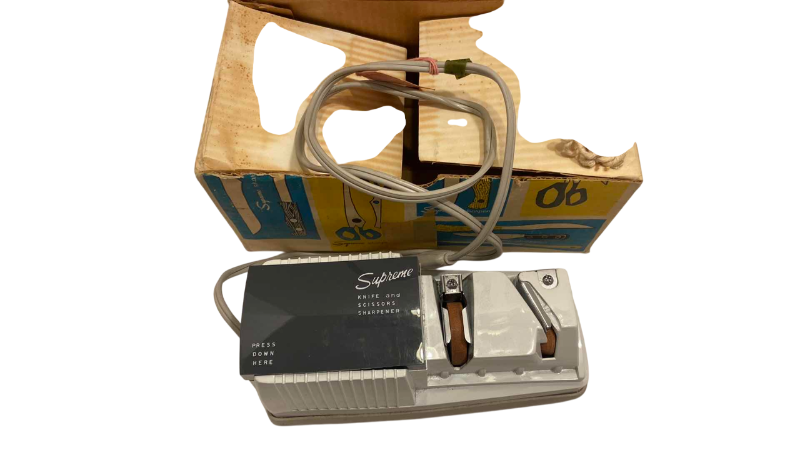 Photo 1 of VINTAGE SUPREME ELECTRIC KNIFE AND SCISSOR SHARPENER