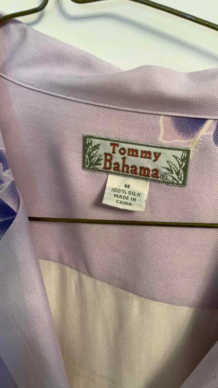Photo 1 of LADIES TOMMY BAHAMA 100 PERCENT SILK SIZE M