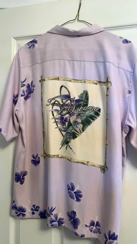 Photo 1 of LADIES TOMMY BAHAMA 100 PERCENT SILK SIZE M