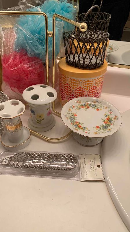 Photo 1 of BATHROOM ITEMS