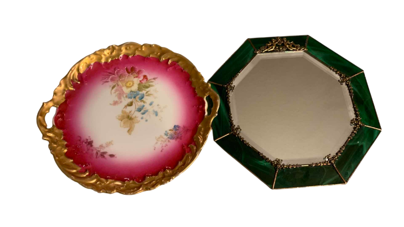 Photo 1 of DECORATIVE PLATES