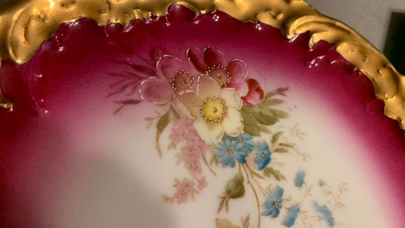 Photo 1 of DECORATIVE PLATES