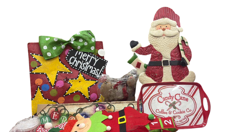 Photo 1 of MISCELLANEOUS CHRISTMAS DECOR