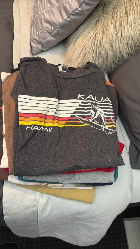 Photo 1 of MENS T SHIRTS L