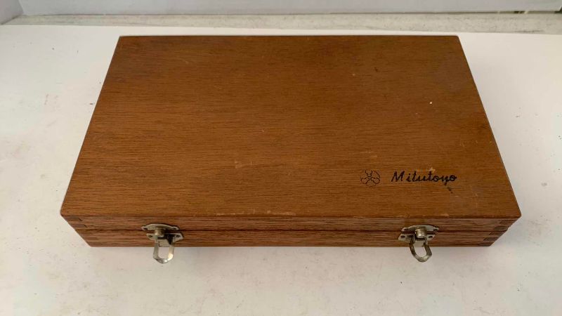 Photo 1 of MITUTOYO DIGIMATIC POINT MICROMETER