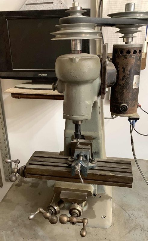 Photo 1 of MILLING/DRILL PRESS WITH METAL BASE