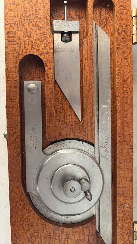 Photo 1 of STARRETT PRECISION BEVEL VERNIER PROTRACTOR