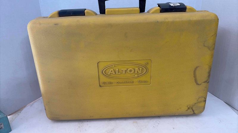 Photo 1 of ALTON PROFESSIONAL MULTI-BEAM & ROTARY LASER LEVEL KIT